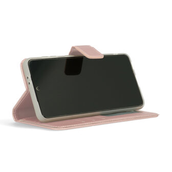 iPhone 15 Pro Max - Book Case &amp;amp; Privacy Glas - Baby Roze