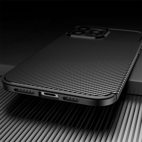 iPhone 15 Pro Max - Carbon Back Cover - Zwart